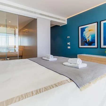 Luxury 3 Bed&2bath Modern Flat